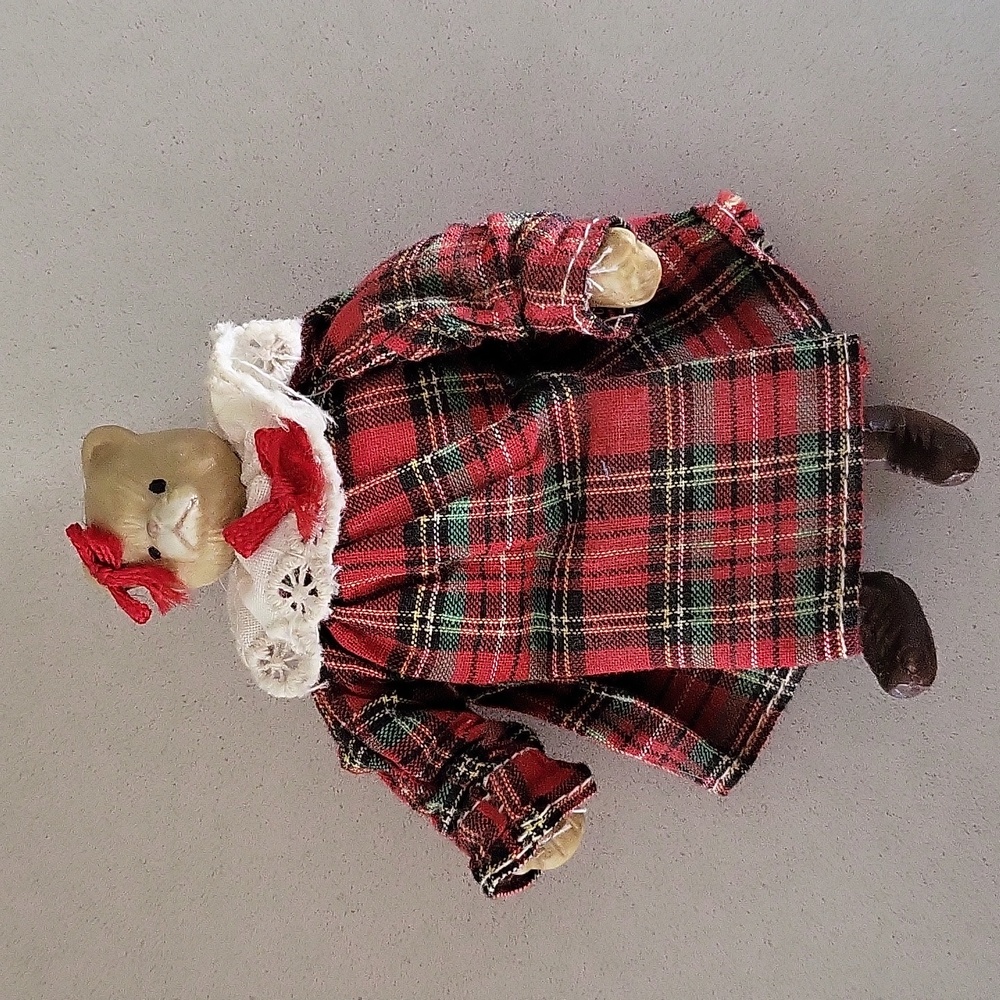 Dollhouse Miniature Bear - Picture 2 of 7